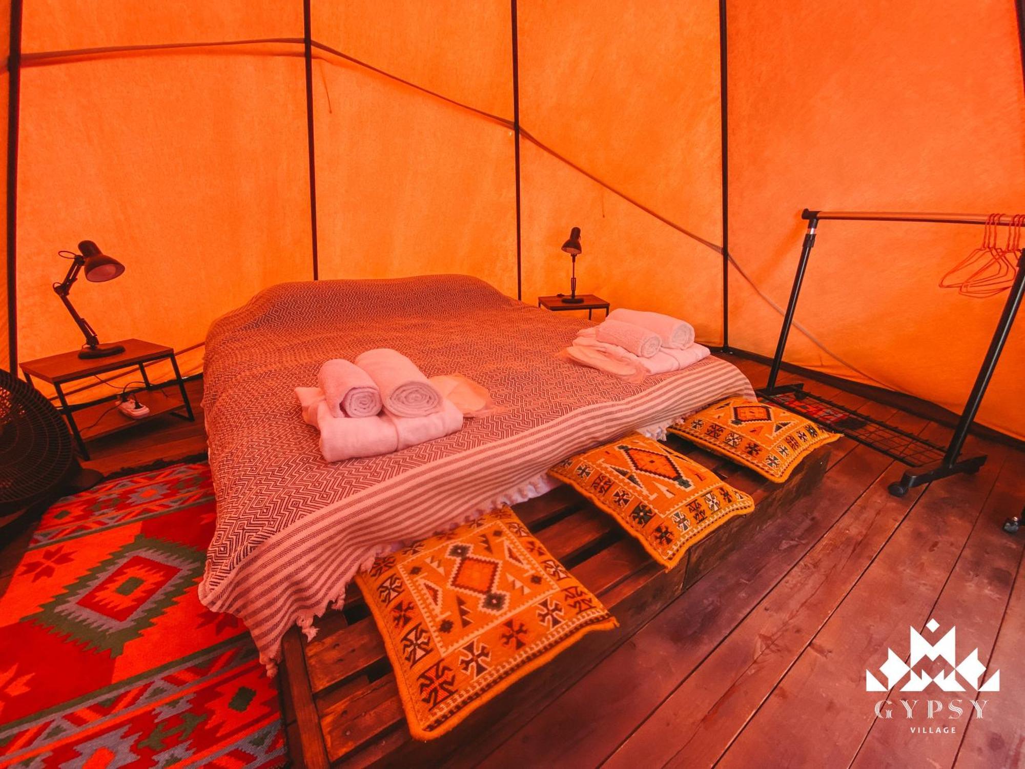 Gipsy Village Park Hotel Asureti Ngoại thất bức ảnh