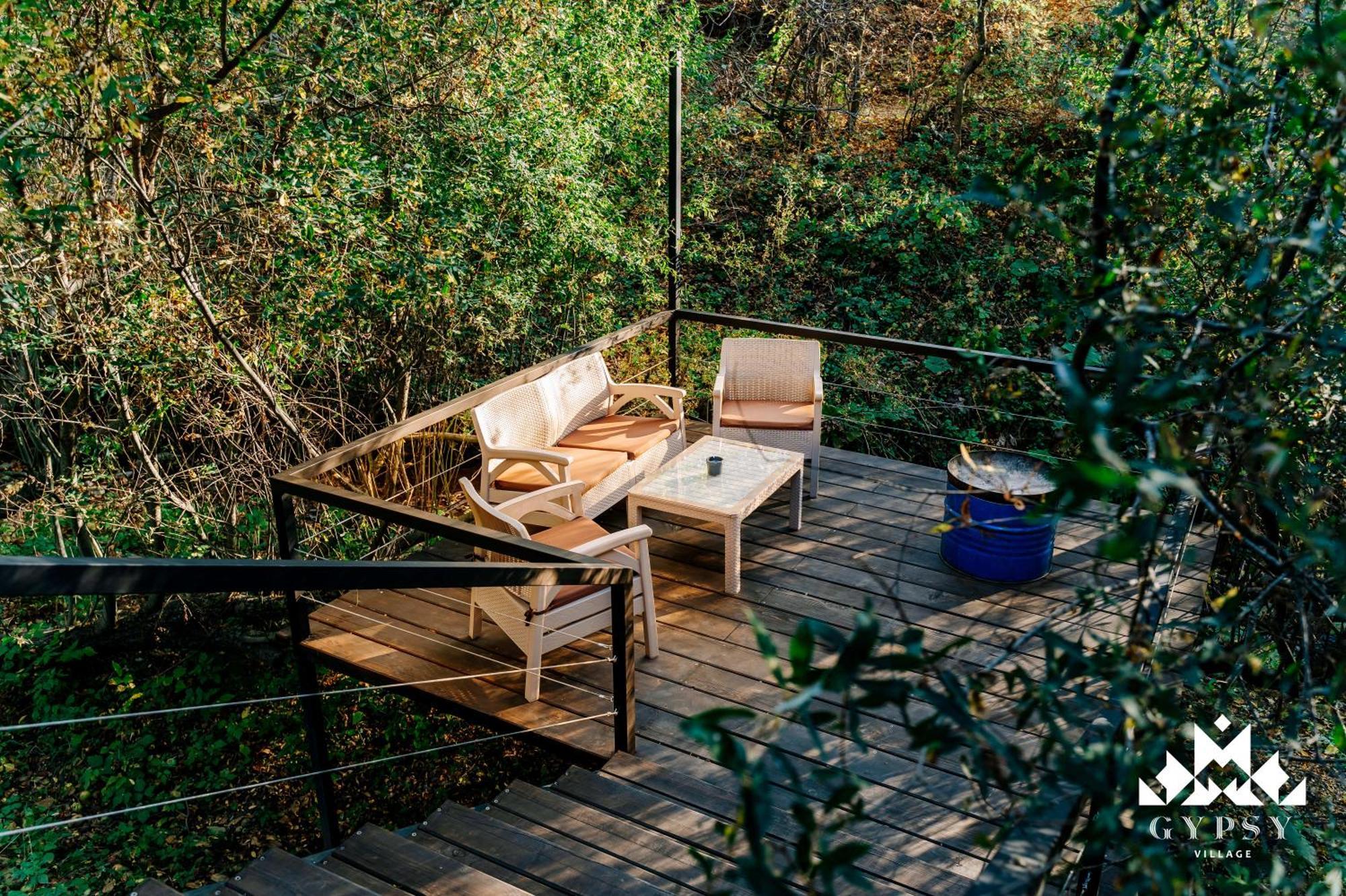 Gipsy Village Park Hotel Asureti Ngoại thất bức ảnh
