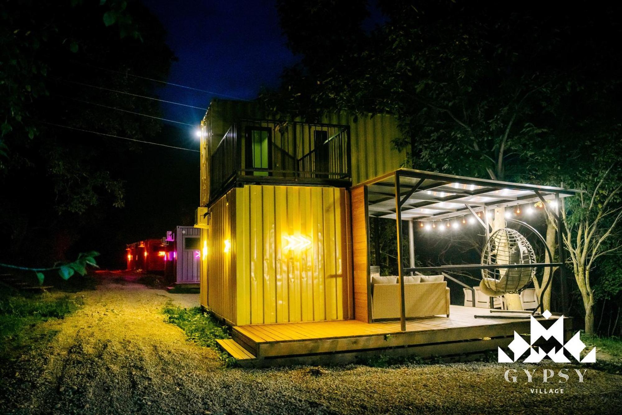 Gipsy Village Park Hotel Asureti Ngoại thất bức ảnh